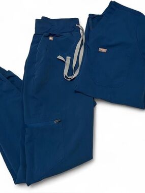 Figs Women's Navy Zamora jogger  Scrub Set